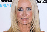 Makeup-donts-for-mature-skin-kim-richards-side